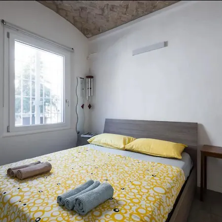 Rua Muro 82 Incantevole Nido Accanto A Osteria Francescana Lägenhet