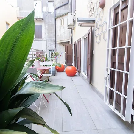 Accanto A Osteria Francescana - Terrazzo - Car Pass *